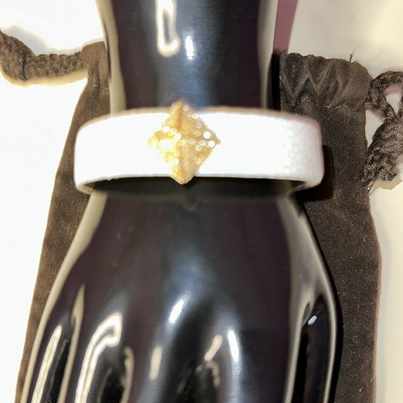 Michael Kors leather and Pave Bracelet EUC Gold Tone & Rhinestone Hardware - Picture 5 of 5